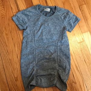 Short sleeved Athleta top